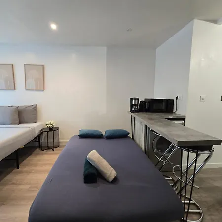 Apartment Cosy Metro Paris & Orly